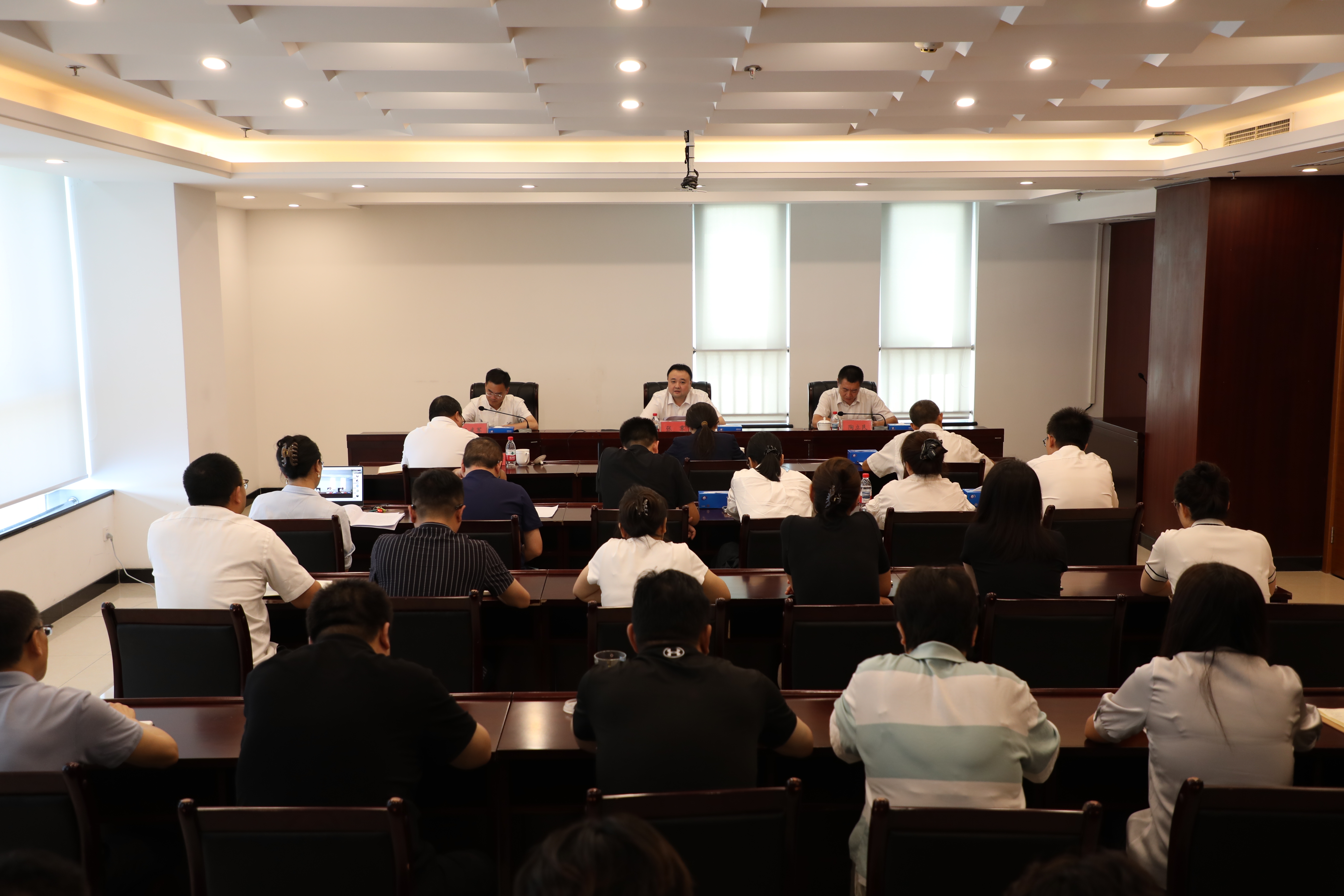 林产品公司召开2025年年中工作会议